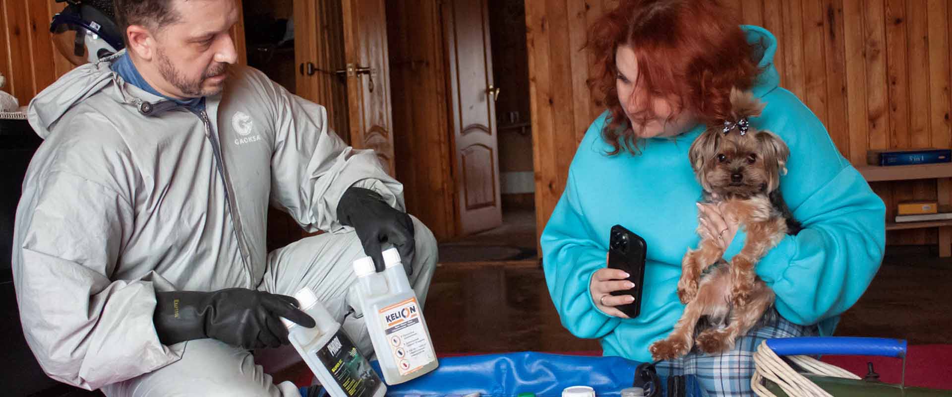 фото: Уничтожение блох в помещениях, домах и квартирах по рабочем поселке Московской области Бутово и области.